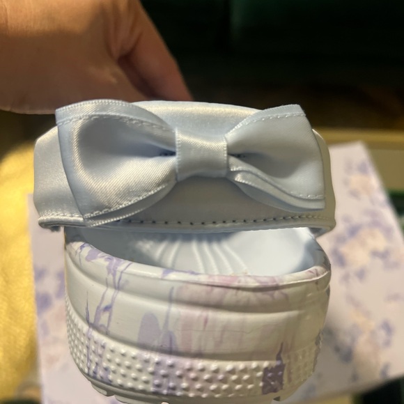 Love Shack Fancy Crocs - Picture 10 of 16